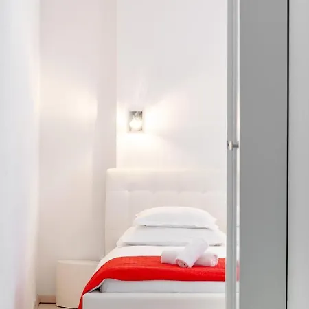 Гостьовий будинок Palace Tartaglia 4*