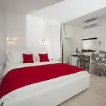 帕利斯塔尔塔利亚旅馆